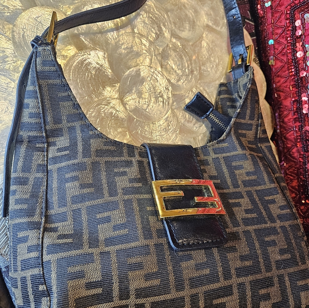 Fendi Roma Brown Shoulder bag Purse Y2K